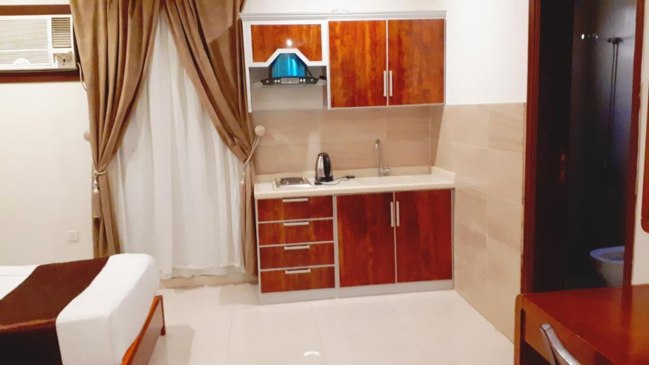 Aparthotel Iwan Alandalusia Al Ajaweed à DDjeddah Extérieur photo