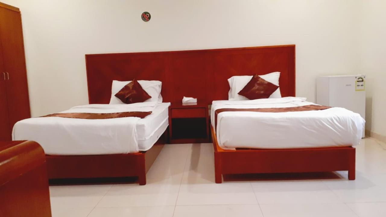 Aparthotel Iwan Alandalusia Al Ajaweed à DDjeddah Extérieur photo